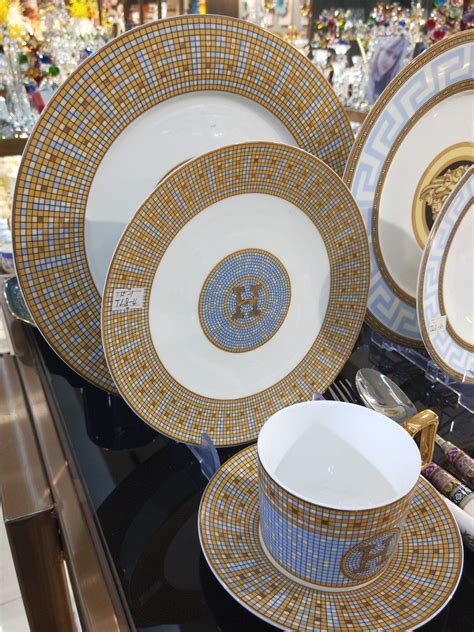 hermes dish set